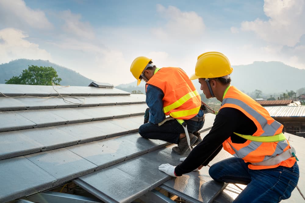 roof repair in San Fernando CA